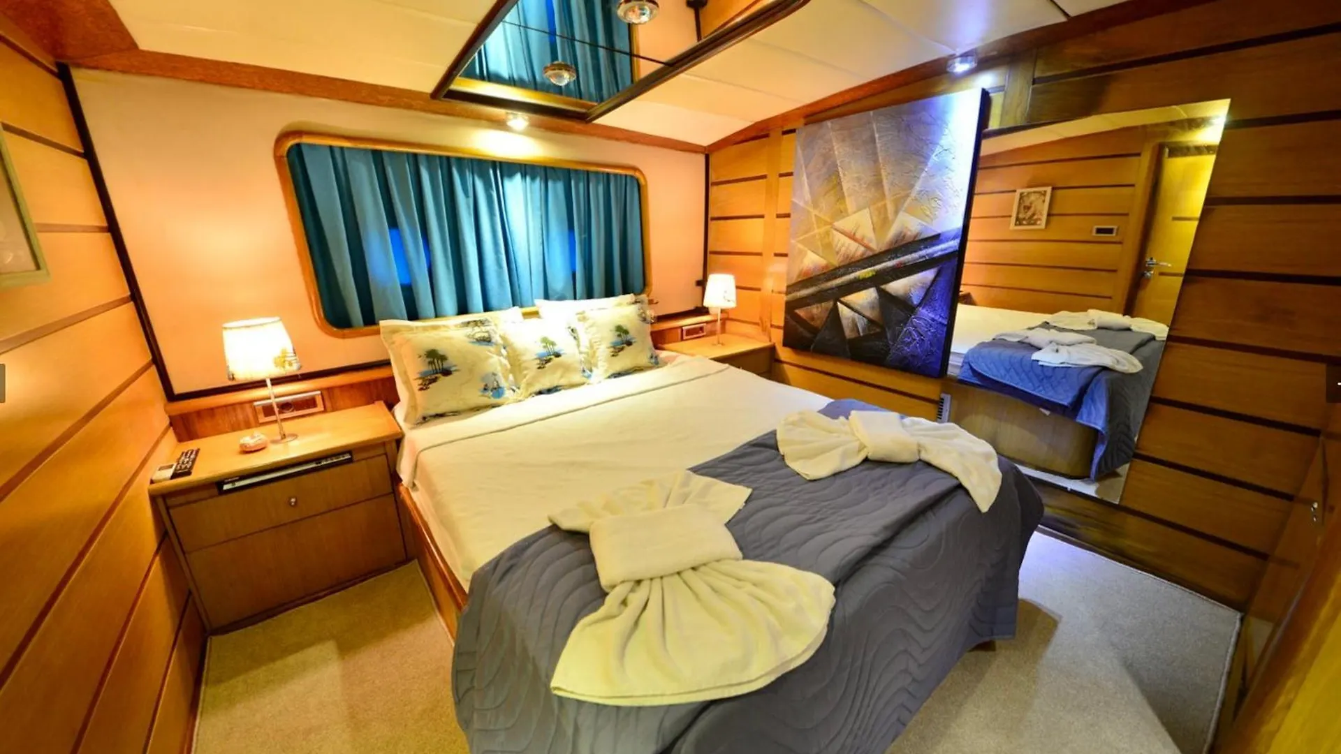 Hayat Bu, Boot Hotel Fethiye Turkey